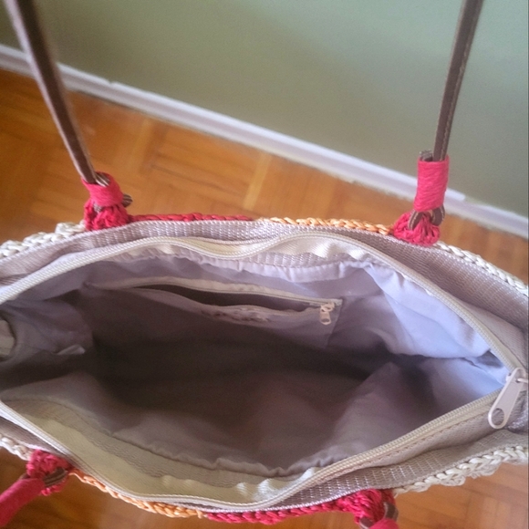 Vintage Crochet Bag - Picture 4 of 4